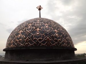 Perajin kubah tembaga kuningan di Pontianak